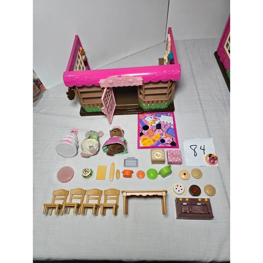 Li'l Woodzeez Calico Critters Mix Tickle Your Taste Buds Bakery With Accessories